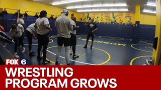 Lakeland University women's wrestling program sees growth | FOX6 News Milwaukee