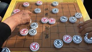 红方这棋下的完全不当人啊，双马一个車太凶了吧？真厉害