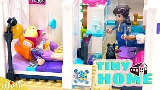 Building a tiny home in Lego (so cosy, cluttered and claustrophobic) 🏠 custom build challenge diy