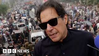 Pakistan's ex-prime minister Imran Khan survives gun attack – BBC News