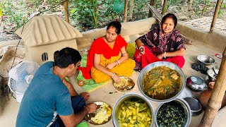 মা হাতে আজকে রান্না খেয়ে আমরা প্রশংসা করাতে মা এতটাই খুশি হয়েছে ওই দেখে আমাদের পেটভর্তি হয়ে গেছে|