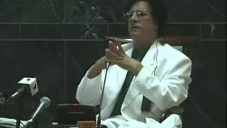 *free speech* Muammar Gaddafi addresses gathering at the Green Auditorium (English).