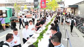 ＪＲ佐賀駅南口に新設した「さが維新テラス」で乾杯イベント（2024年9月4日）