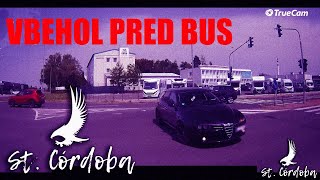 VBEHOL PRED BUS, MOTORKÁR SAMOVRAH : D-DashCam 3 (St.Córdoba 2.07 DashCam)