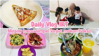 DAILY VLOG IRT DIRUMAH KAYU SEDERHANA || Masak Menu Simpel Didapur Pink Minimalis Lanjut Makan Bakso