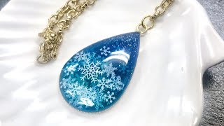 【UVレジン 100均】雪の結晶を詰め込んだバックチャーム作ってみました！UV resin Back charm packed with snowy crystals