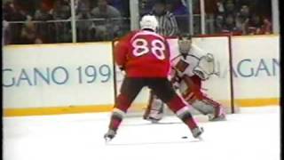 Lindros vs Hasek '98 Olympics