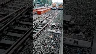 SEALDAH RAILWAY STATION KOLKATA ENSTER RAILWAY #train #railwaystation #dance #minivlog