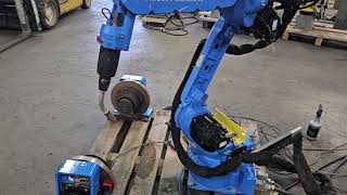 Yaskawa Motoman MA1400 Industrial Welding Robot With Dual Headstock - S1V12711