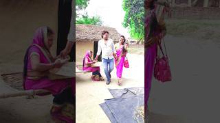 अपनी मां को पैसा चोरी से कौन-कौन देता है😭🙏#viralvideo #viralshorts #maa #love ...