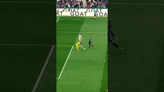 The unexpected goal of #Mbappé 😳 #Ligue1UberEats #SportsTikTok @PSG