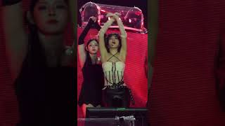 241228 IRENE\u0026SEULGI(슬기) MONSTER 직캠 / Red Velvet Fancam