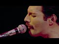 Queen: Bohemian Rhapsody Live at Montreal 1981, Guitar, piano instruments