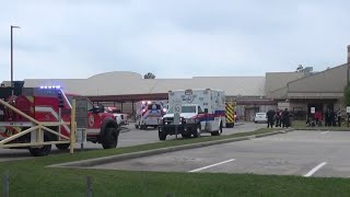 6 students hospitalized due to ‘unbearable odor’ at Caney Creek HS; Campus has since been evacuated