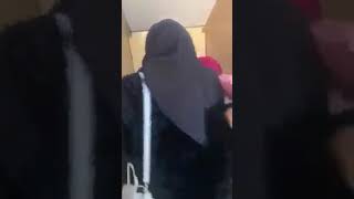 فریاد و ناله های دختران پوهنتون بعد از مسدود شدن/ Afghan girls cry after closing universities