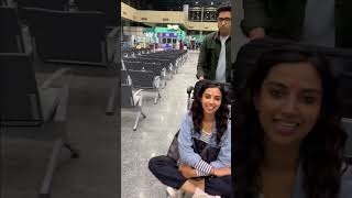 పాపం అడివి శేష్ పరిస్థితి చూడండి😀 Adivi Sesh and Meenakshi Chaudhary Funny Video at Airport