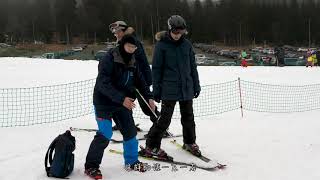 【双板滑雪初级教学】内八转弯要领和有效的练习方法