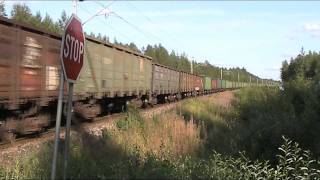 25.07.2011 T5223 Russian iron ore train passes the Konttinen level crossing Oulu Finland