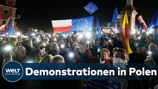 GEGEN POLEXIT: Zehntausende Polen protestieren gegen umstrittenes Urteil des Verfassungsgerichts