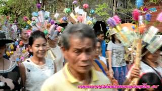 บรรยากาศแห่ต้นเงินบุญบ้านกุงโกน ๕๙