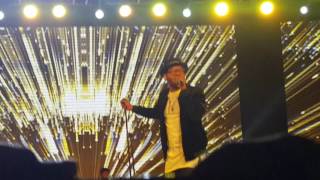 Benny dayal stage show at IIT