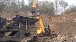 Hyundai R520LC-9 Supplied by Molson Group !