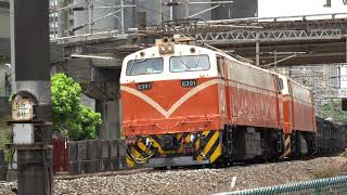 07/07/2022 台鐵 7502次 散裝貨列 本務E301 回送E317電力機車 桃園通過 / TRA GE E42C leading manifest trian,Taoyuan pass