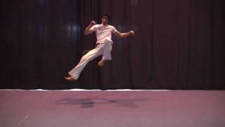 Armada Pulada -- Capoeira movimento + slow motion