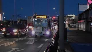 西鉄バス大牟田路線車(大牟田駅行き)・東新町バス停を発車