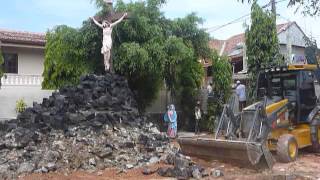 Sri Lanka,ශ්‍රී ලංකා,Ceylon,Negombo,Repair Jesus Cross