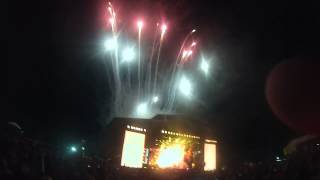 Paul McCartney - Live and Let Die Fireworks Bonanza Part 1
