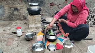 बथुए का रायता village style/ bathua raita recipe villagecooking raita recipe raita Tadka recipe