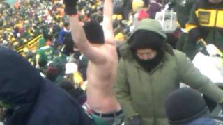 more Shirtless fan 101205.mp4