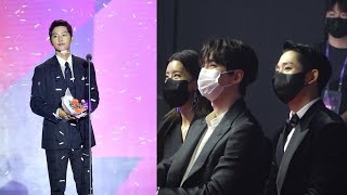 이준호, 정해인은 송중기 의 수상소감 리엑션 ㅣ APAN Star Awards 2022