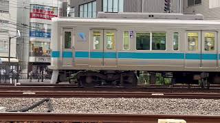 小田急2000系 各駅停車 本厚木行 向ヶ丘遊園駅到着