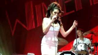 Amy Winehouse - Rehab (Live in Florianópolis, Brasil)