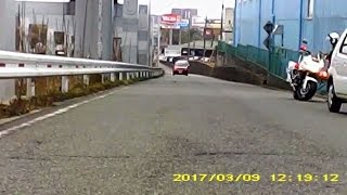 PCX・白バイさんがSWIFT捕獲。〔the rear view〕