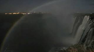 இரவில் வானவில் (மூன்போ) #Rainbow at Night (Moonbow)