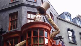 2014 WWHP Diagon Alley: Weasley's Wizard Wheezes