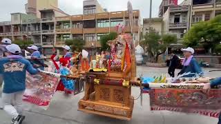 高雄穎川堂溫府千歲往東港東隆宮謁祖進香-保生大帝座龍頭鳳尾神轎