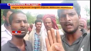 Telangana Yadav Families Fires on Officers over Goats Distribution | HMTV