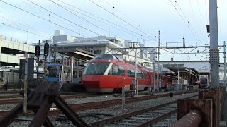 平日朝の小田急小田原線相武台前駅（字幕入り）