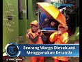 warga kebon pala dievakuasi menggunakan keranda dibawa ppsu ke klinik