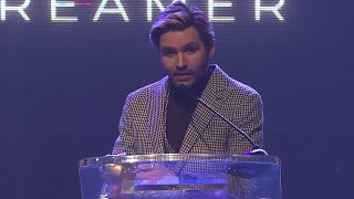 Cyr Wins Best Role Play Streamer - The Streamer Awards 2022