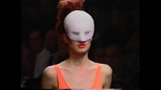 ALEXANDRE HERCHCOVITCH PRIMAVERA VERAO 98 / 99 - Fashion Show Spring Summer 1999