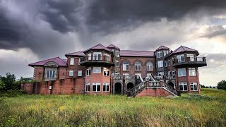 Taylor Swift's HUGE Abandoned Mansion