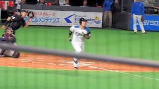 ＜2018.6.16ヤクルト戦3回裏2アウト、ランナーなし＞近藤健介がライトスタンドへ同点ホームランを放つ！猛特訓の成果が現れご褒美のマスコット人形はスタンドへ到達した模様