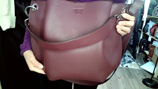 GUESS BURGUNDY MULTI DIGITAL HOBO BAG Review