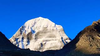 Beautiful Mount Kailash 美丽冈仁波齐峰