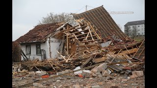 Kaufbeuren – Oberbeuren | Flüssiggasexplosion in Vereinsheim – Ferienhaussiedlung massiv beschädigt